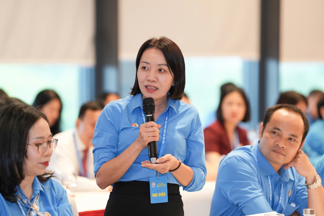 Bà Vũ Thị Tuyết Lan - Chủ tịch Công đoàn Công ty TNHH Công nghệ Cosmos 1. Ảnh: 