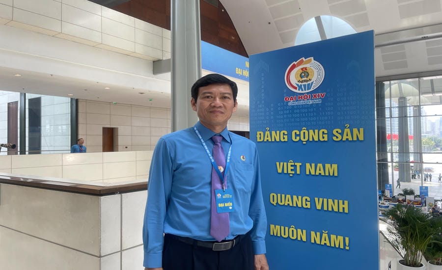 Mr. Duong The Nam - Member of the Standing Committee of the Vietnam Construction Trade Union, Chairman of the Trade Union of Vietnam National Shipping Safety Corporation. Photo: Khanh An