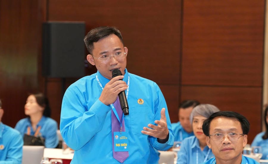 Chairman of the Trade Union - Technical Director of Cao Minh Hoa TH Milk Joint Stock Company - said that some initiatives in just 3 months have helped the company save about 12 billion VND. Photo: Huu Chanh