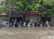 Tran Nhan Tong street (Hai Phong city) flooded like a river after a prolonged heavy rain. Photo: Mai Dung