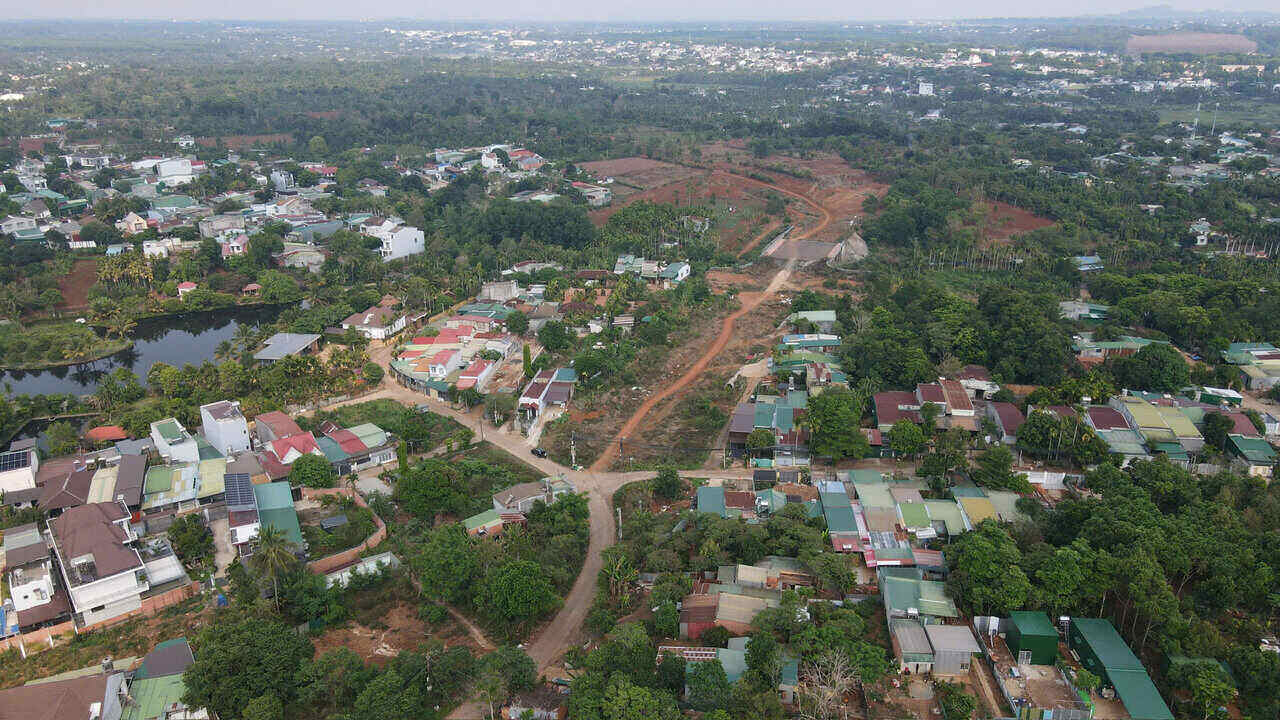 To accelerate the disbursement of public investment capital, functional agencies of Dak Lak province are determined to transfer capital for projects that are behind schedule for a long time. Photo: Bao Trung