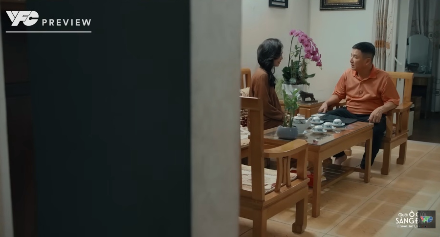 Diệu cảm động vì bố vẫn lo cho mình từng ly từng tí. Ảnh: VFC. 