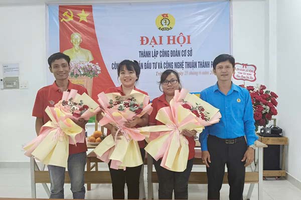 Tay Ninh develops Trade Union organizations in non-state enterprises. Photo: Phuong Dung