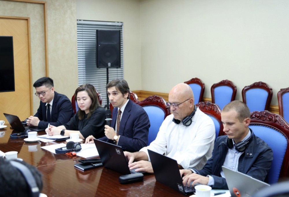 Ông Romain Busuttil - Phó Tham tán Hợp tác và Hoạt động văn hóa, Đại sứ quán Cộng hòa Pháp tại Việt Nam phát biểu. Ảnh: Gia Huy