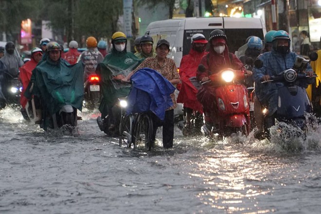 Las tormentas eléctricas aumentan de nuevo en el Sur. Foto: Minh Quân