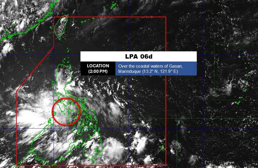 Low pressure causes rain on the Philippines mainland. Ảnh: PAGASA