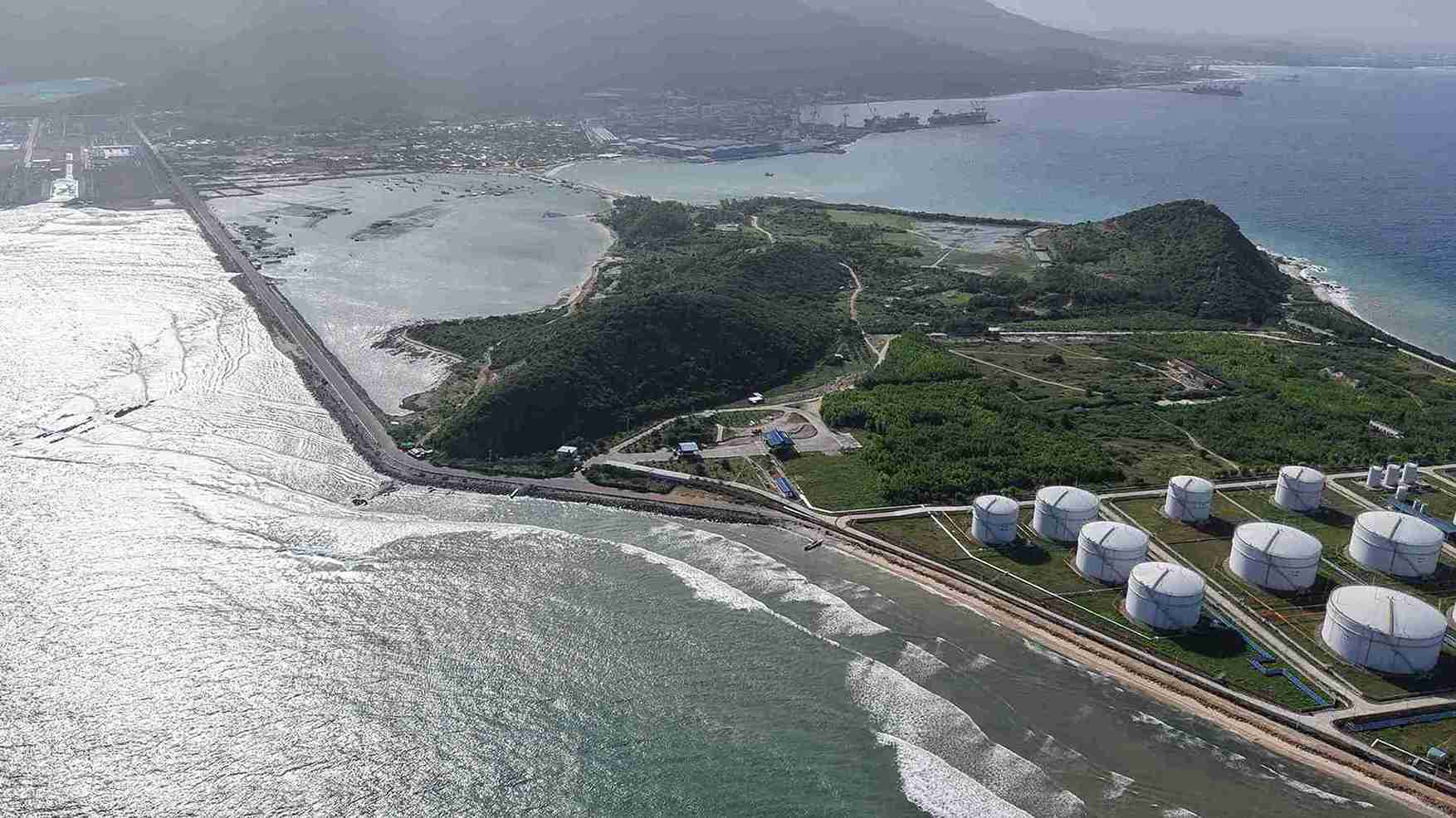 The newly announced plan is expected to expand a new development space for Khanh Hoa. Photo: Huu Long