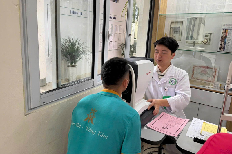Khách sạn KK Sa Pa cũng tổ chức khám sức khỏe định kỳ cho toàn thể đoàn viên và người lao động. Ảnh: Công đoàn phường Sa Pa