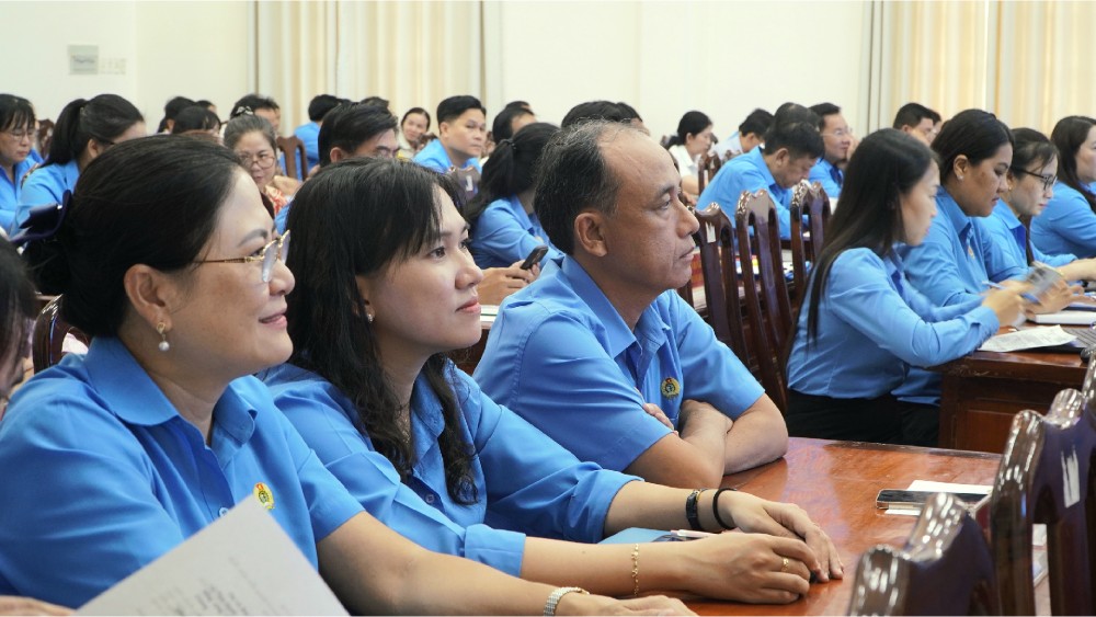 Delegates attend the conference to summarize the activities of An Giang Trade Union in the first 6 months of 2026. Photo: Nguyen Anh