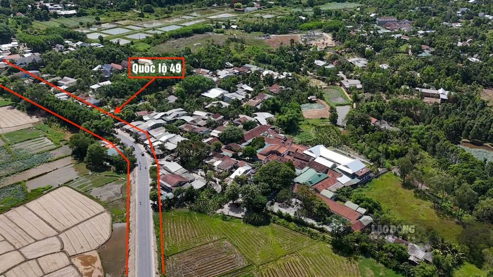 Compared to the land group applied to Minh Mang street (Hue City), the land group belonging to National Highway 49 has a significant difference in compensation prices. Photo: Reporter