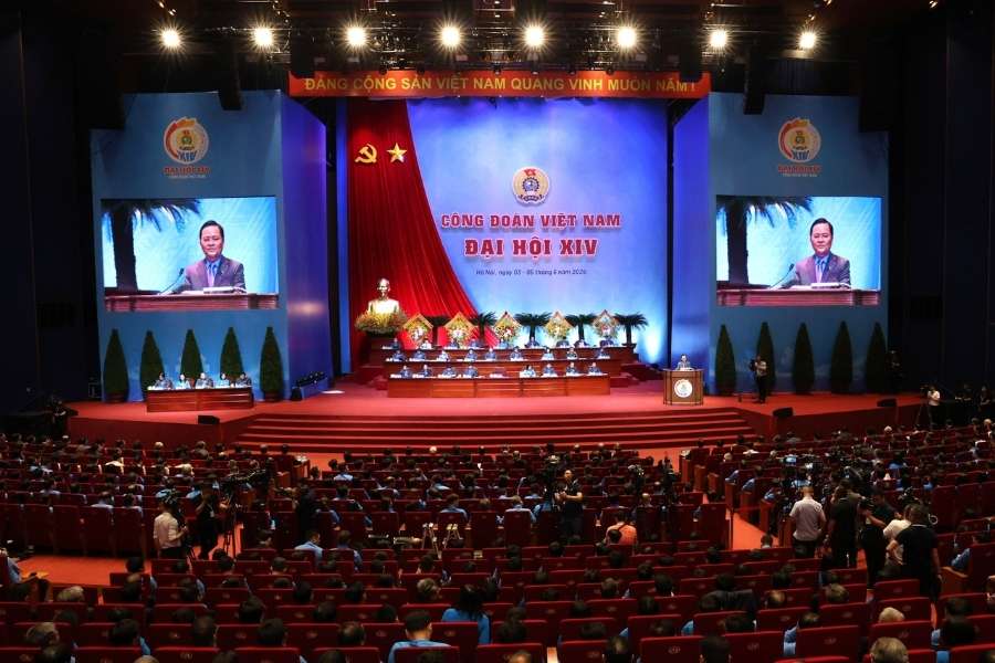 Opening of the solemn session of the 14th Vietnam Trade Union Congress