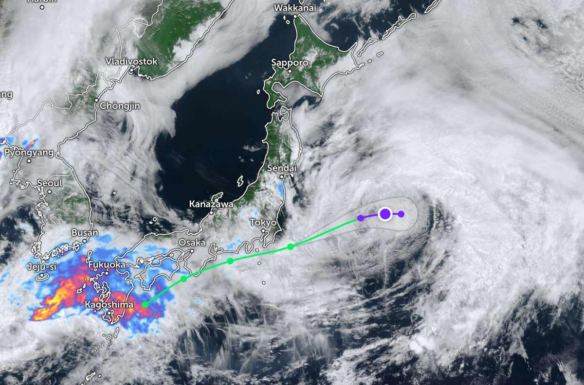 Bão Jangmi đã suy yếu thành áp thấp ngoại nhiệt đới. Ảnh: JTWC