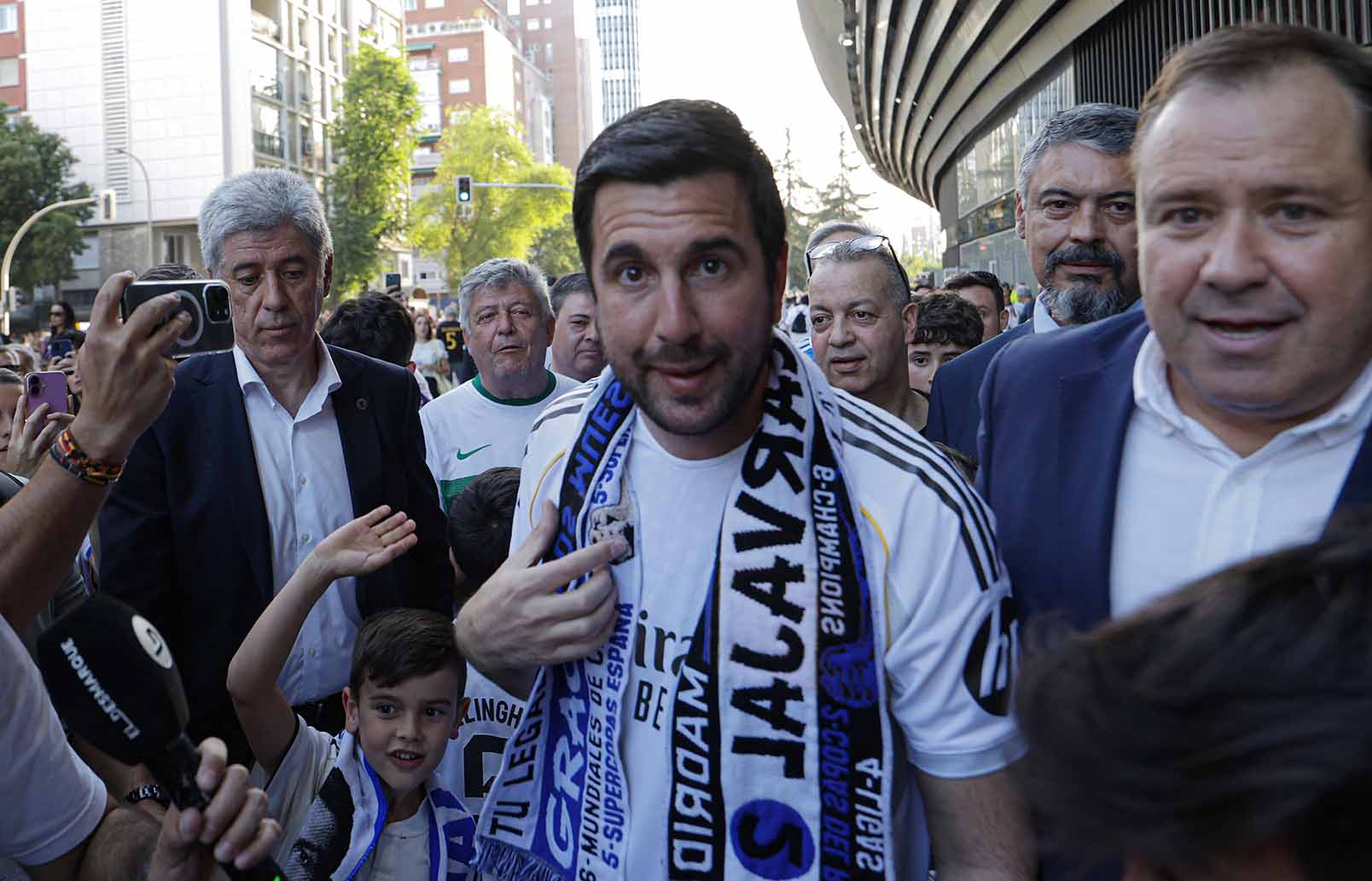 Enrique Riquelme is challenging Florentino Perez's presidency. Photo: AFP