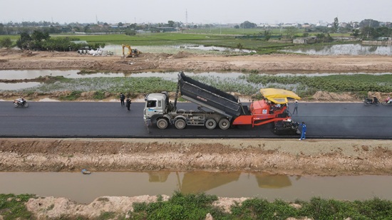 Vành đai 4 tăng tốc trên toàn tuyến, nhiều đoạn sắp thông xe. Ảnh: Minh Hạnh 
