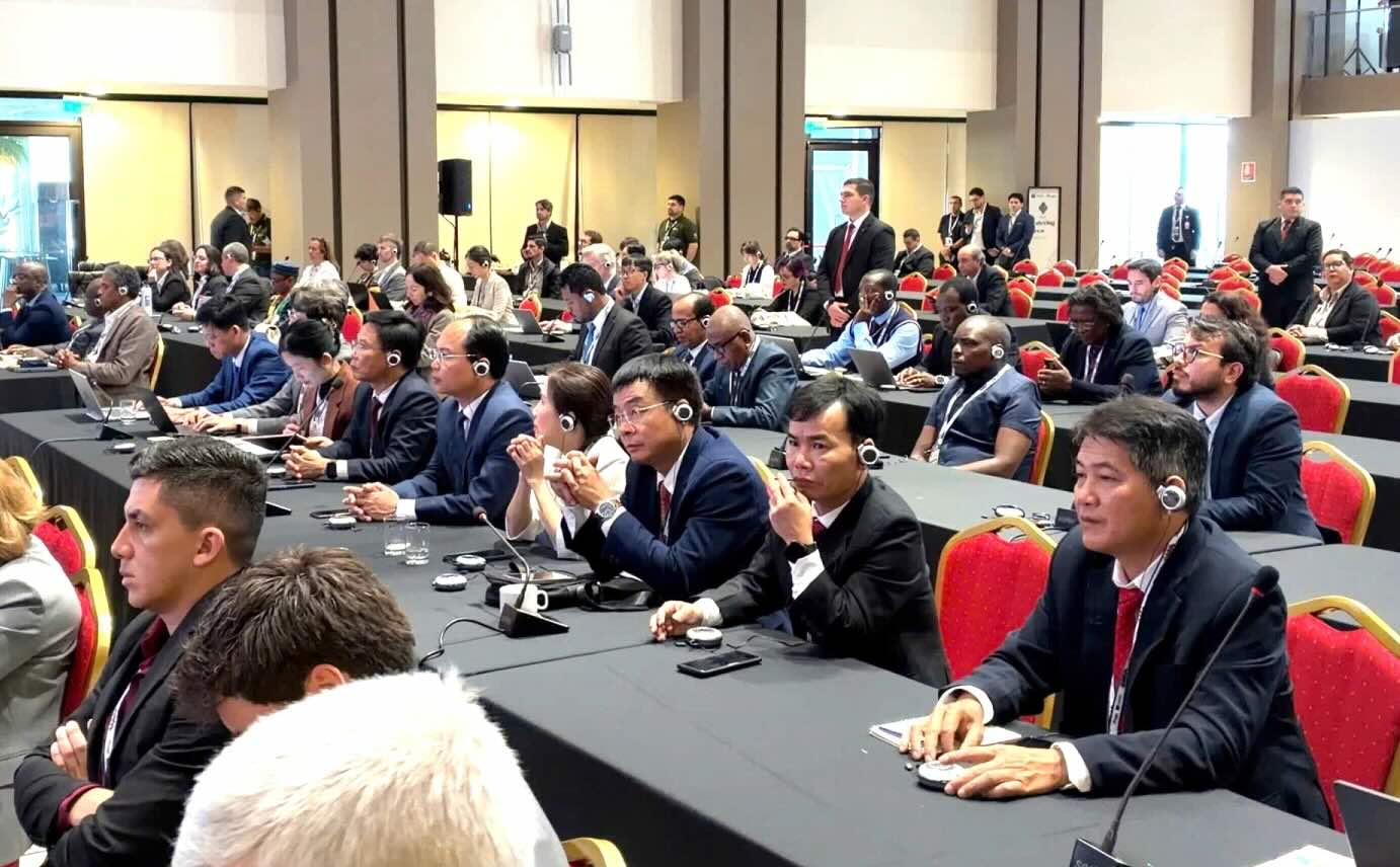 Quang cảnh kỳ họp. Ảnh: Văn Khai