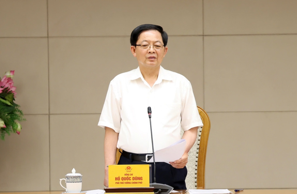 Member of the Party Central Committee, Deputy Prime Minister Ho Quoc Dung requested to start working to create strategic technology products that are visible, measurable and bring real efficiency. Photo: VGP