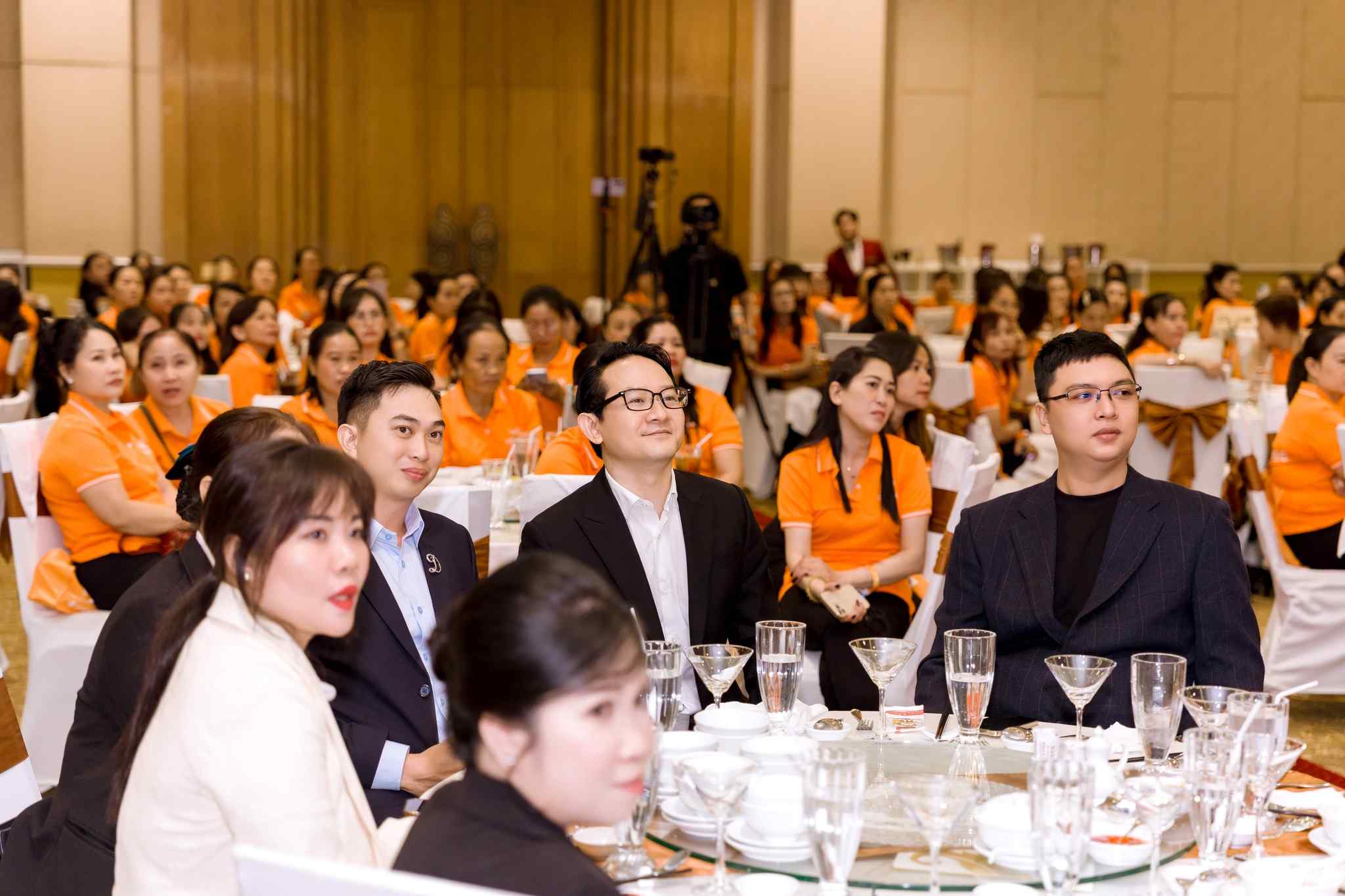 Thu nhập bình quân của đội ngũ cộng tác tại bTaskee tăng gấp 2,5 lần so với mô hình truyền thống. Ảnh: Thanh Thanh