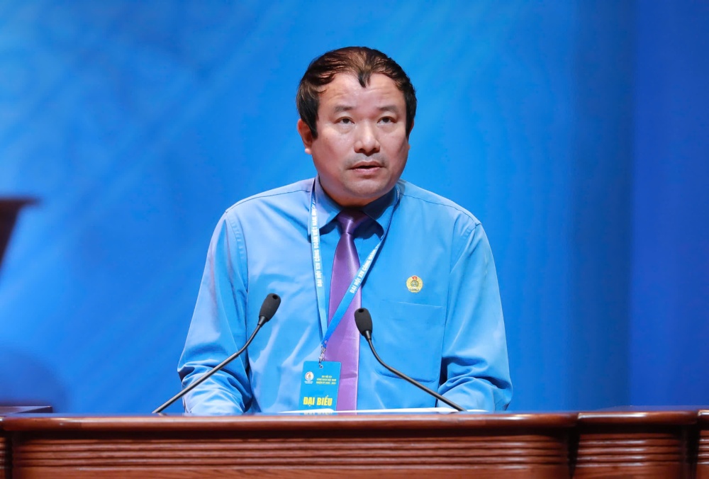 El Sr. Nguyen Anh Tuan, Presidente de la Federación Laboral de la ciudad de Hai Phong, participa en el XIV Congreso Sindical de Vietnam, en la tarde del 4 de junio de 2026. Foto: Huu Chanh