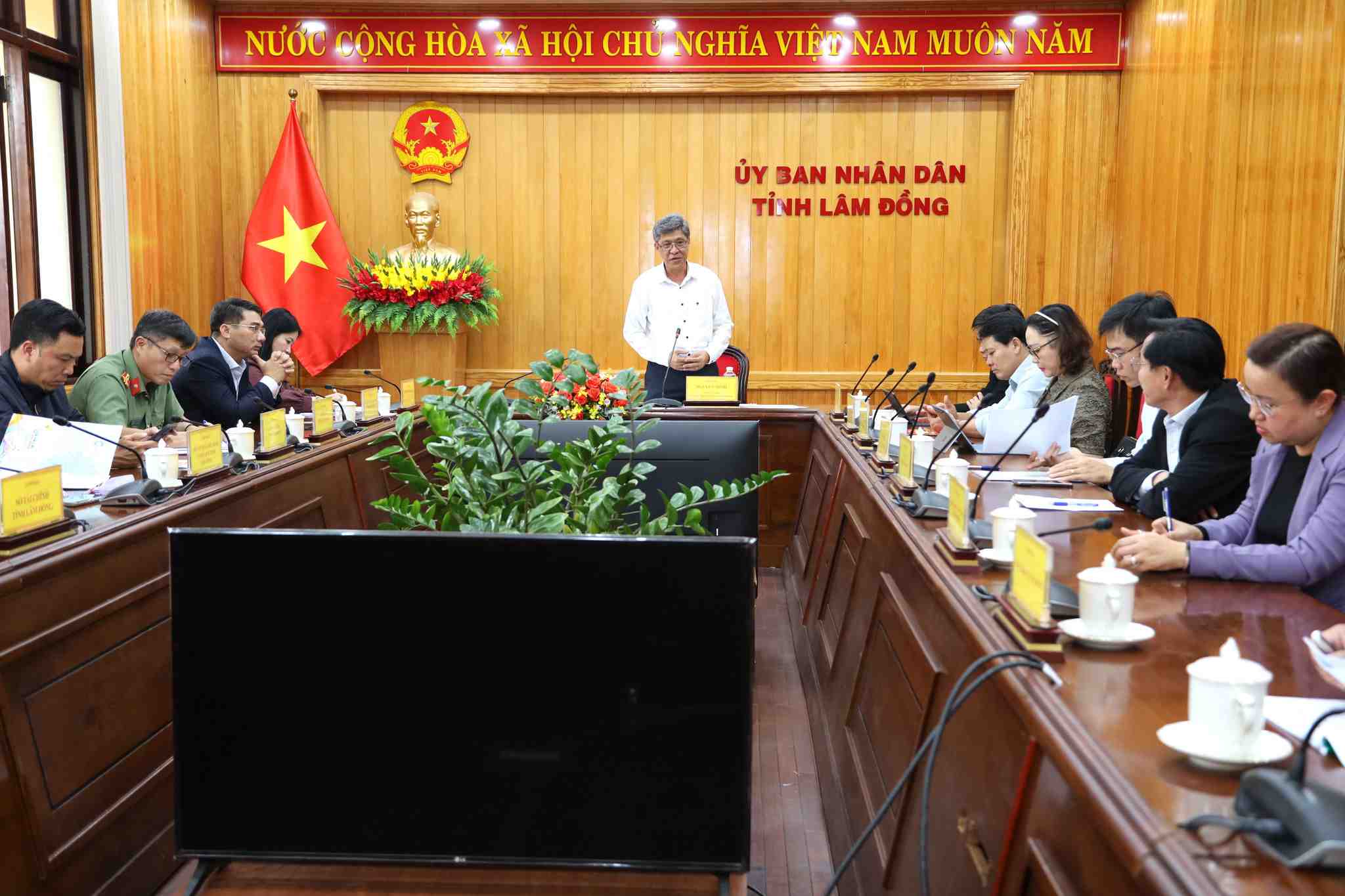 Lâm Đồng tổ chức họp Ban chỉ đạo Kỳ thi tốt nghiệp THPT Năm 2026. Ảnh: Linh Thư 
