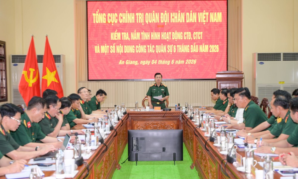 Quang cảnh buổi làm việc. Ảnh: Phương Vũ