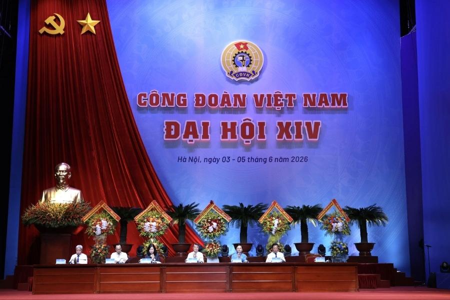 Exchange and discussion program between the Prime Minister and delegates and closing session of the 14th Vietnam Trade Union Congress