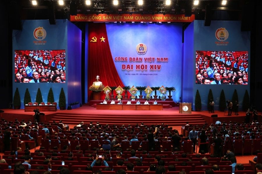 Exchange and discussion program between the Prime Minister and delegates and closing session of the 14th Vietnam Trade Union Congress