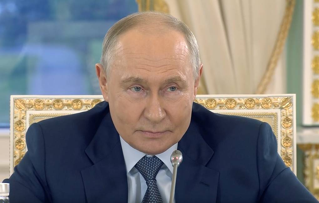 President Putin emphasized that just "pressing the button", Russian gas will flow to Germany through Nord Stream tomorrow. Photo: TASS