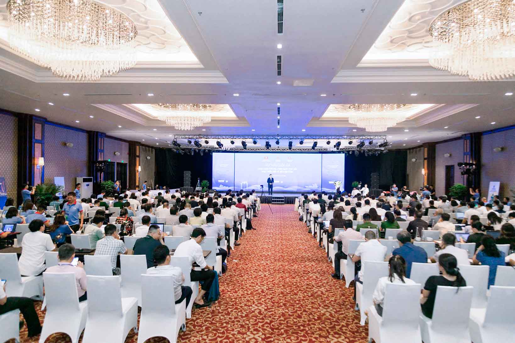 Toàn cảnh Hội thảo Quốc gia “Hoàn thiện thể chế, chính sách thúc