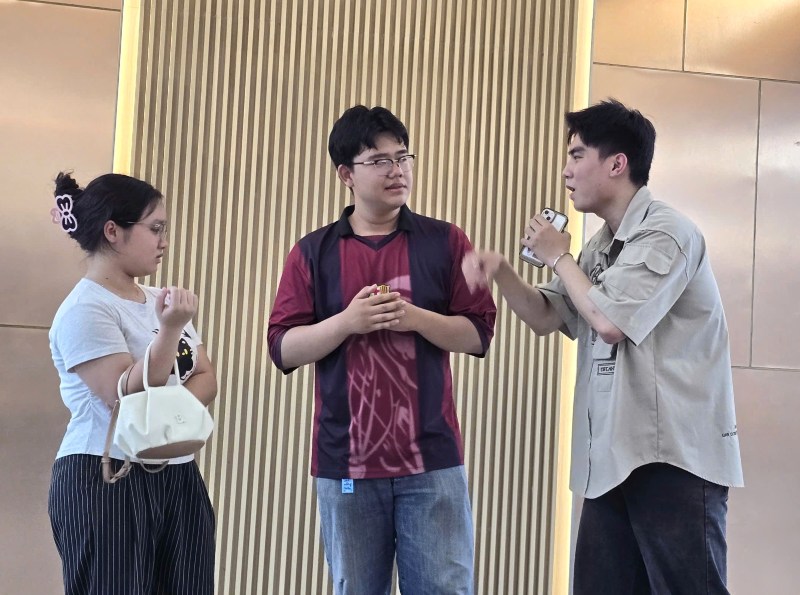 Tham gia Chương trình tư vấn pháp luật cho công nhân do Báo Lao Động phối hợp tổ chức là một hoạt động vừa củng cố kiến thức chuyên môn vừa nâng cao ý thức trách nhiệm đối với xã hội. Ảnh: Nam Dương
