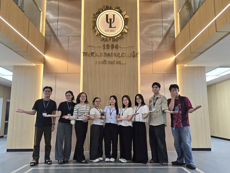 Students in the Intern Session Club of the Youth Union of Ho Chi Minh City University of Law. Photo: Nam Duong