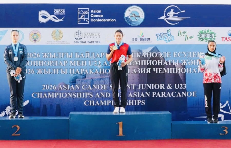 Diep Thi Huong has won her first gold medals at the 2026 Asian Youth Canoeing Championships. Photo: Asian Canoeing Federation - ACC