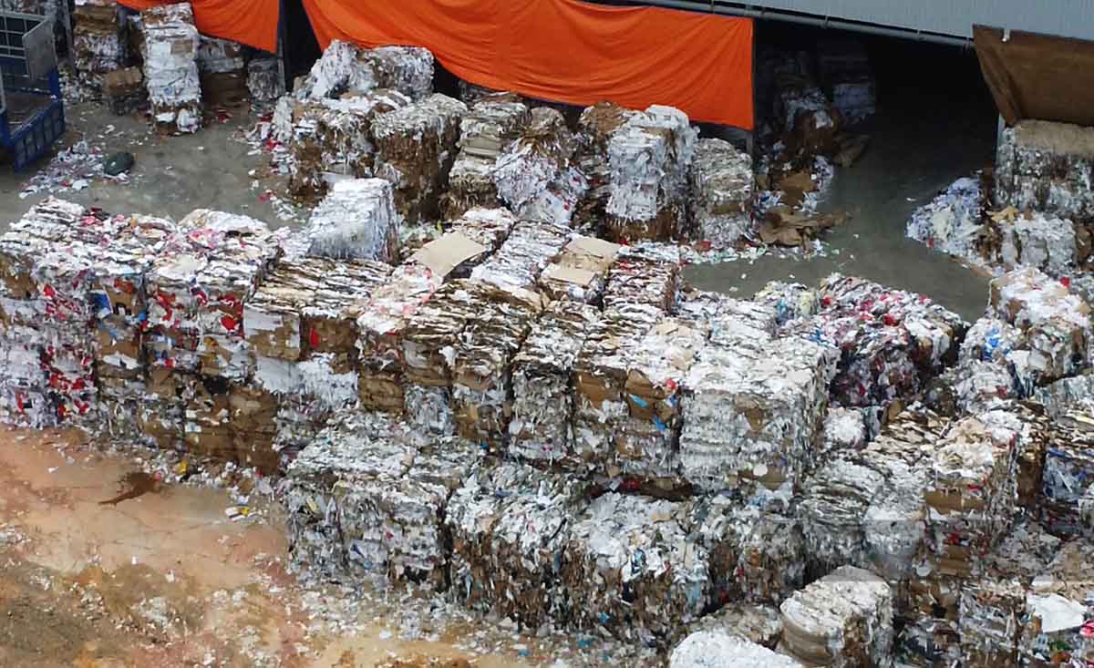 Giấy phế liệu, nguyên liệu phục vụ tái chế giấy