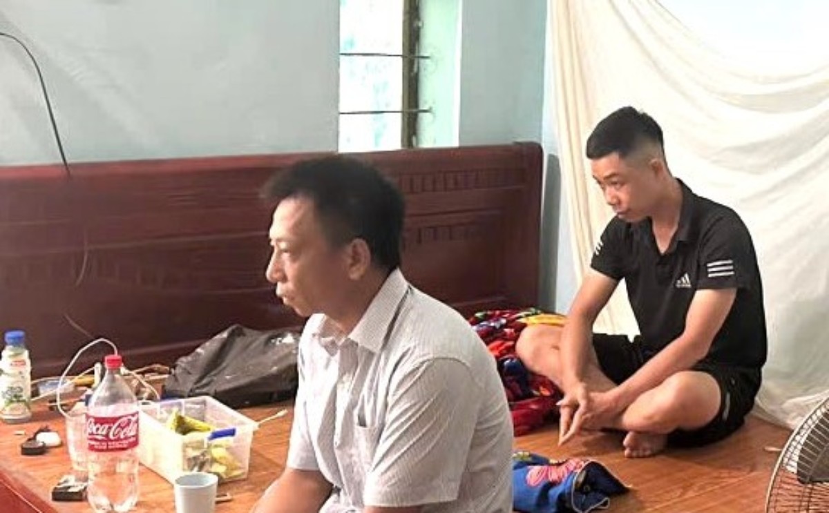 The subjects were arrested by Quang Hung Commune Police. Photo: Ninh Binh Police