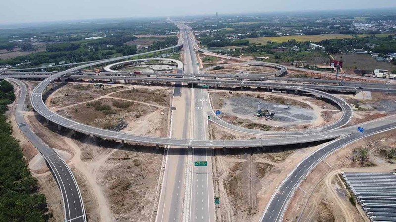 Long Thanh intersection connects Ho Chi Minh City - Long Thanh - Dau Giay expressway and Bien Hoa - Vung Tau expressway. Photo: HAC