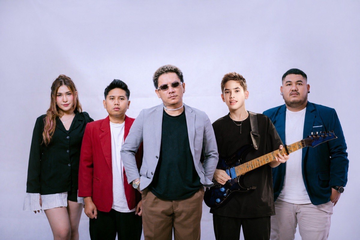 Shumo AG and Indonesian band. Photo: Artist provided