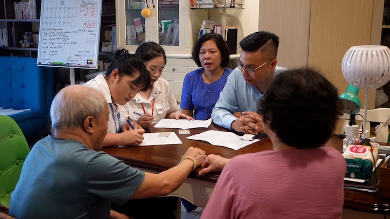 Bringing procedures for re-making pension authorization letters to people's homes