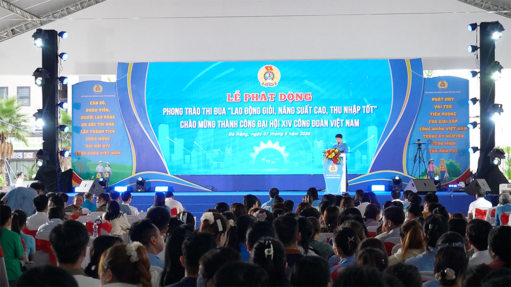 More than 500 union members and workers participate in the Launching Ceremony of the emulation movement "Good labor, high productivity, good income" for the period 2026 - 2031 in Da Nang. Photo: Tran Thi