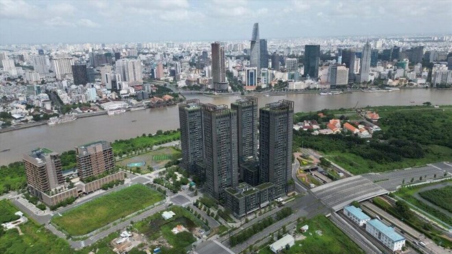 The Ministry of Construction has just answered citizens' questions about the architectural competition. Photo: Huu Chanh
