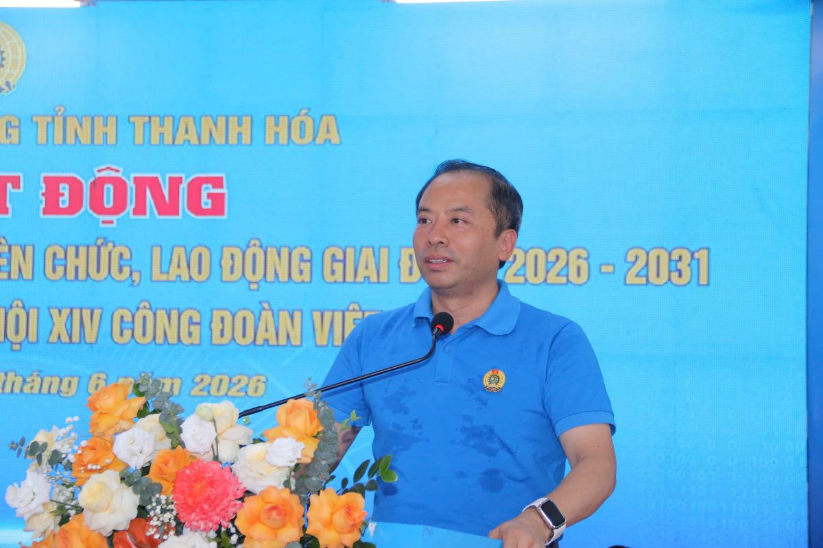 Ông Lương Trọng Thành – Chủ tịch LĐLĐ tỉnh Thanh Hóa phát biểu tại buổi lễ. Ảnh: Quách Du