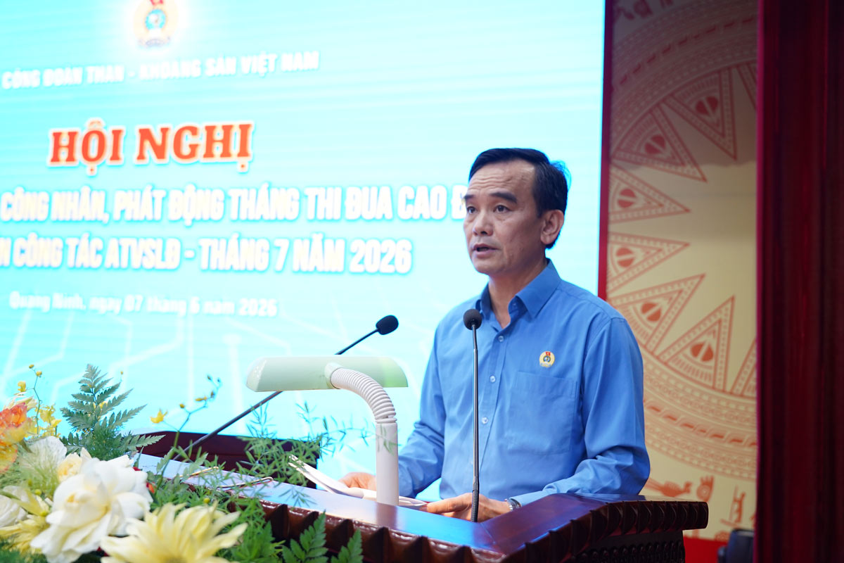 Ông Lê Thanh Xuân - Ủy viên Ban thường vụ Tổng Liên đoàn khóa 14, Chủ tịch Công đoàn TKV