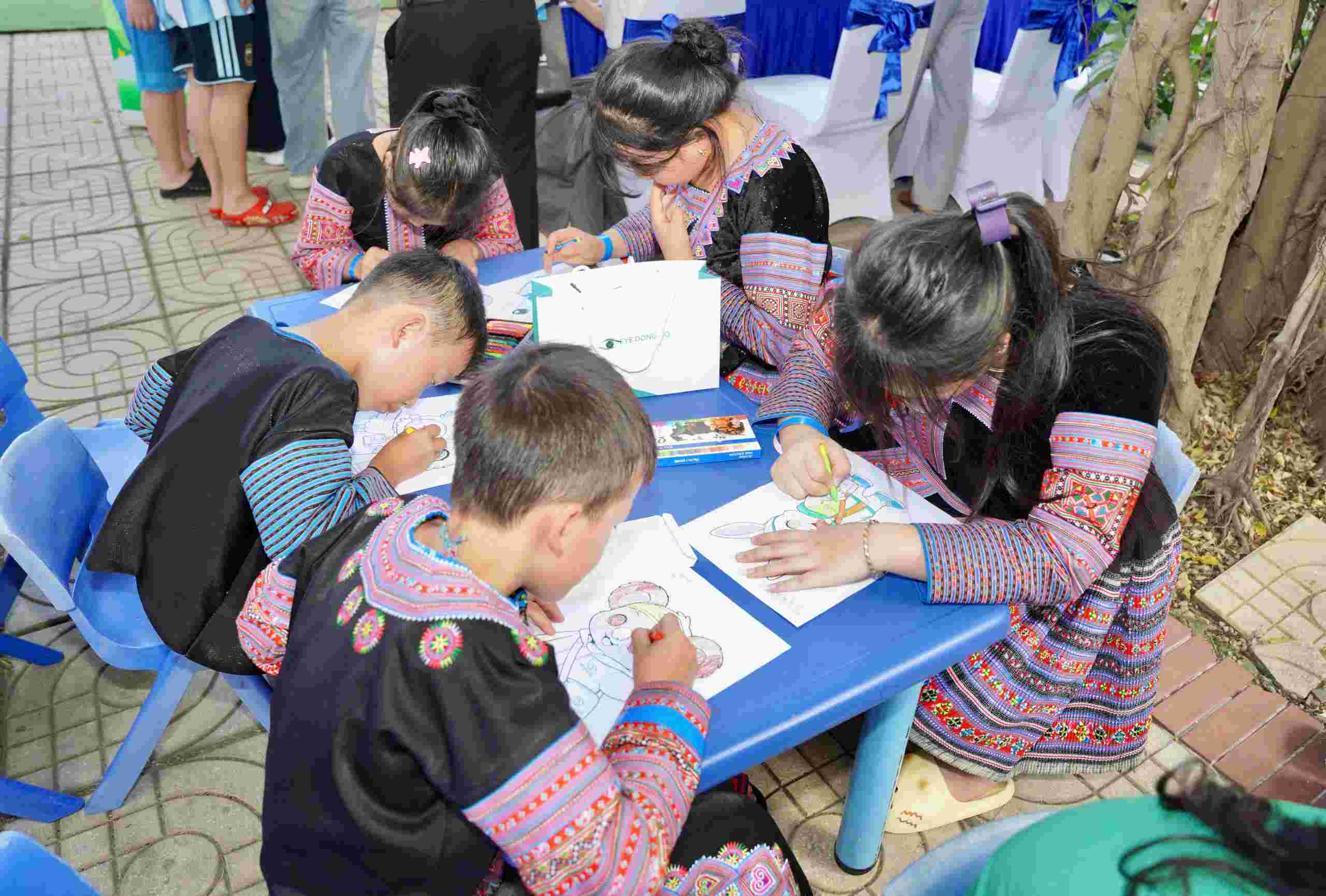 Các em học sinh