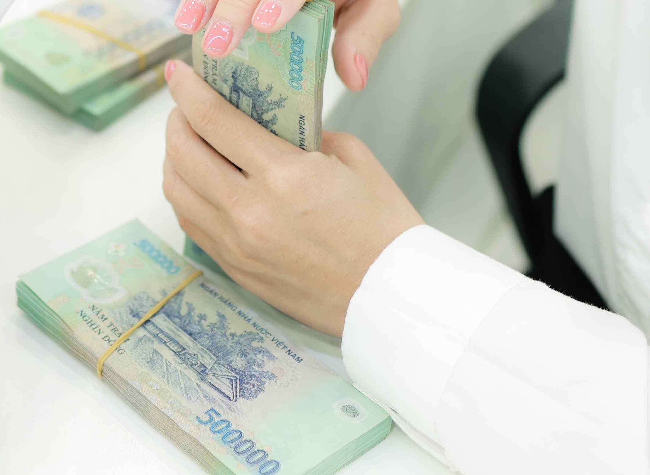 Đối với thôn có dưới 800 hộ gia đình, trưởng thôn được hưởng phụ cấp hằng tháng bằng 2,5 lần mức lương cơ sở. Ảnh: Hải Nguyễn
