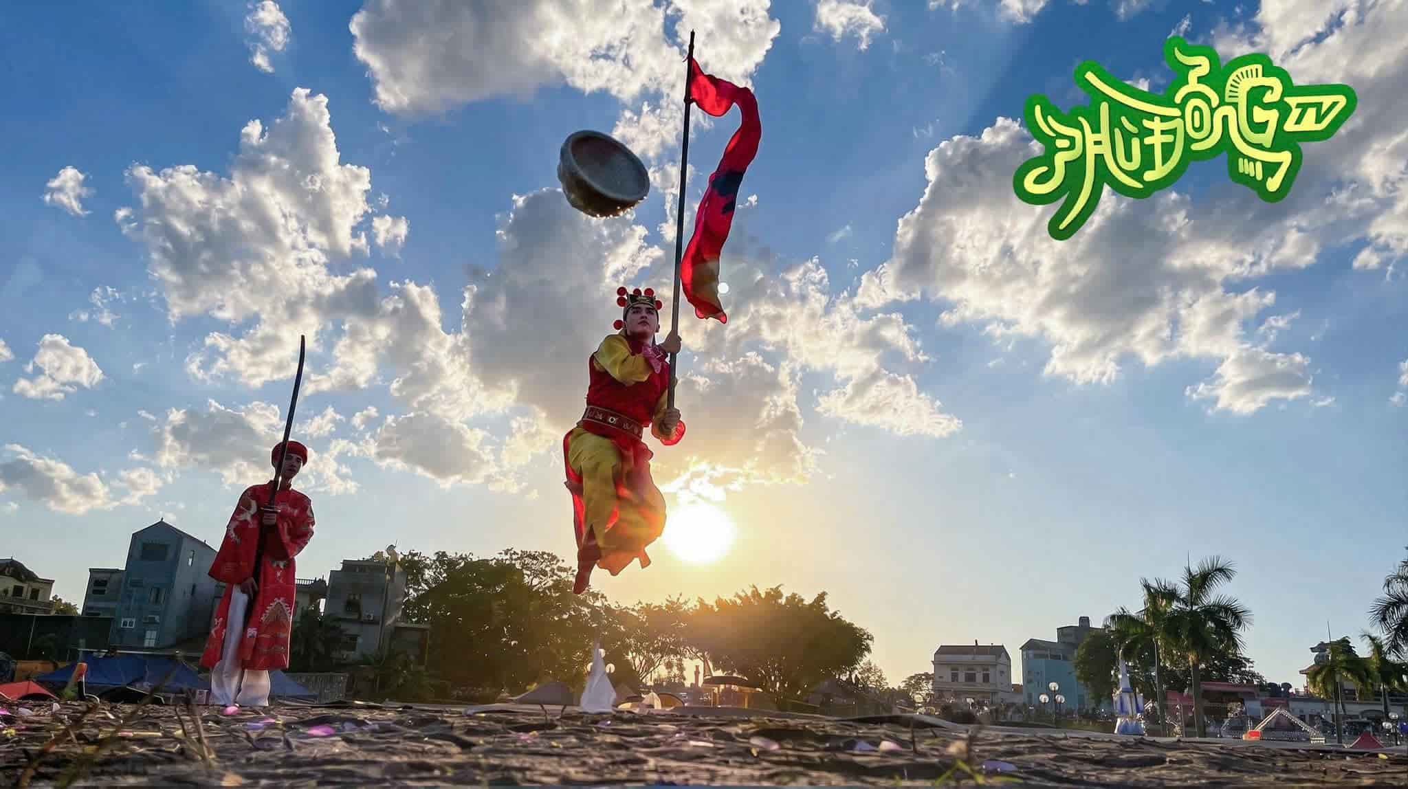 Hội Gióng - lễ hội truyền thống nổi tiếng đã được UNESCO ghi danh là Di sản văn hóa phi vật thể đại diện của nhân loại. Ảnh: Phù Đổng TV