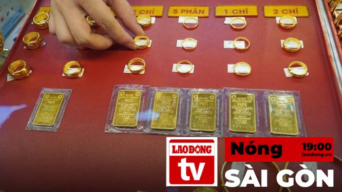 Saigon Hot News: Gold prices fall sharply, people take advantage of buying to accumulate