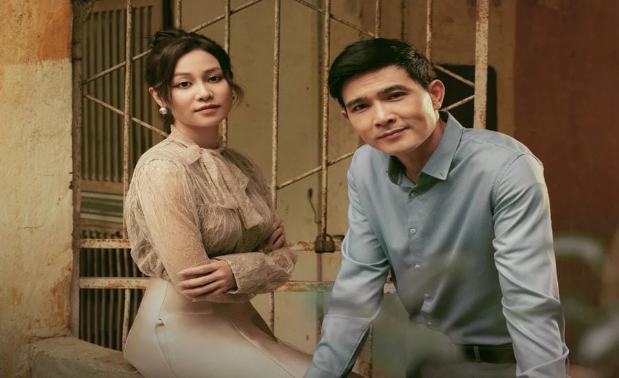 Actress Quynh Chau and Quang Su in the movie "Below the Lighted Window". Photo: Film producer