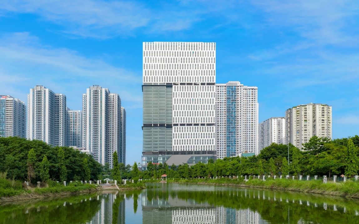 ROX Tower nằm trong tổ hợp khu đô thị Goldmark City. Ảnh: ROX