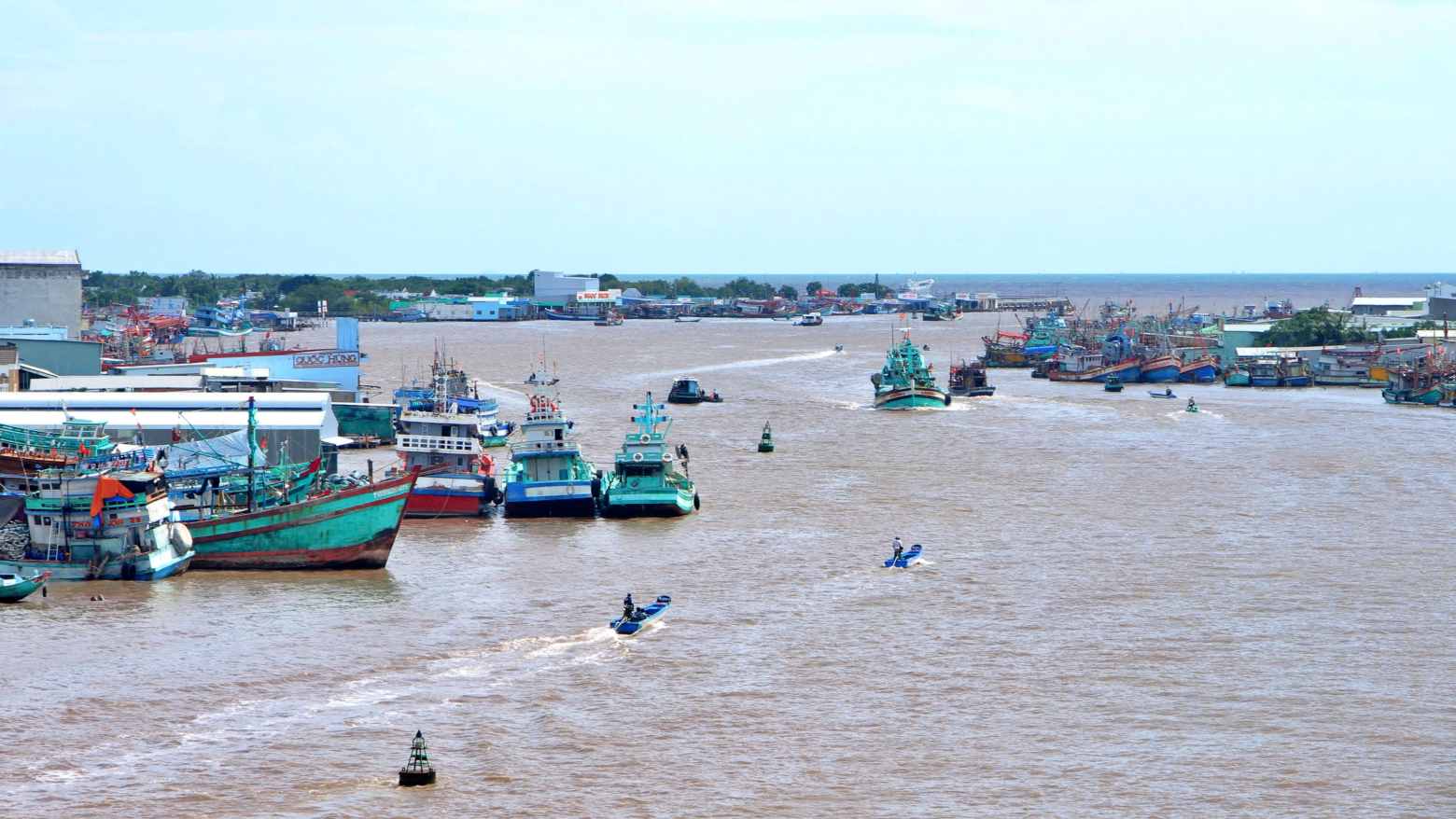 Một góc xã Sông Đốc, Cà Mau hiện nay. Ảnh: Nhật Hồ.