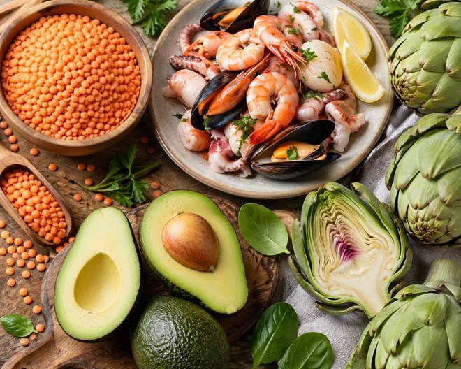 Foods good for people with diabetes, helping to stabilize blood sugar. Graphics: Vy Vy