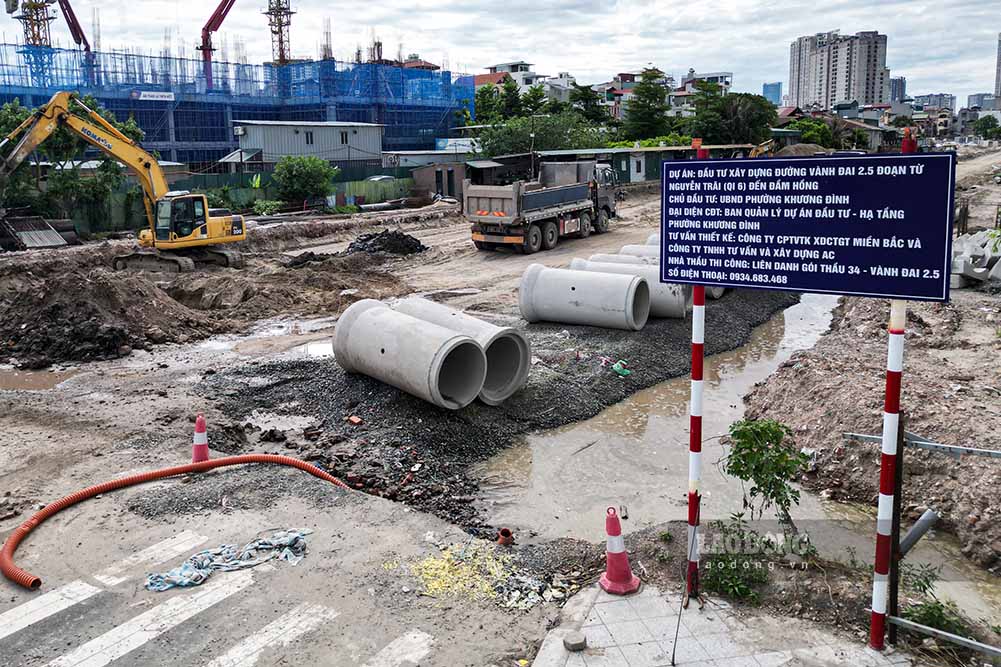 Mặc dù khối lượng công việc lớn và liên quan đến nhiều hộ dân, đến nay nhiều khu vực đã được bàn giao cho nhà thầu để triển khai thi công.