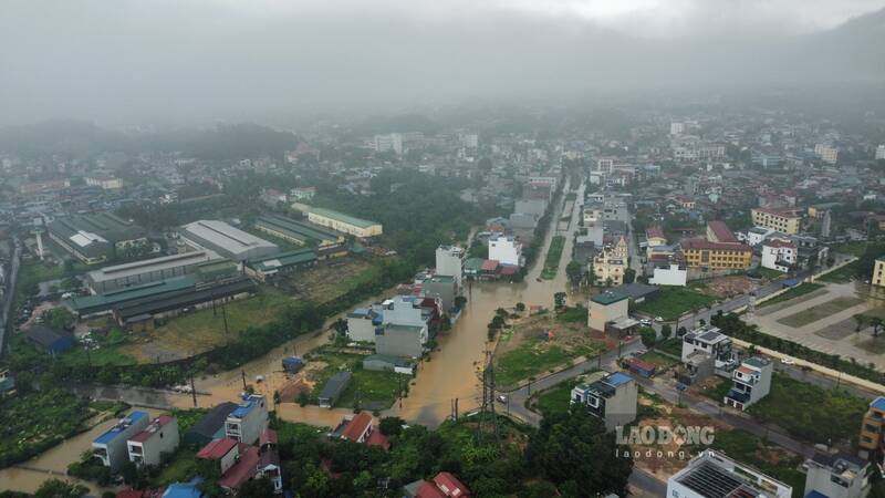 Warning of risk of landslides and flooding due to heavy rain in Thai Nguyen. Photo: Viet Bac